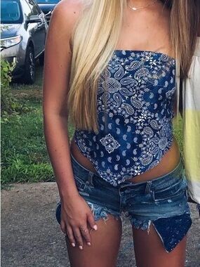 Hollister Blue Paisley Bandana Handkerchief Crop Top